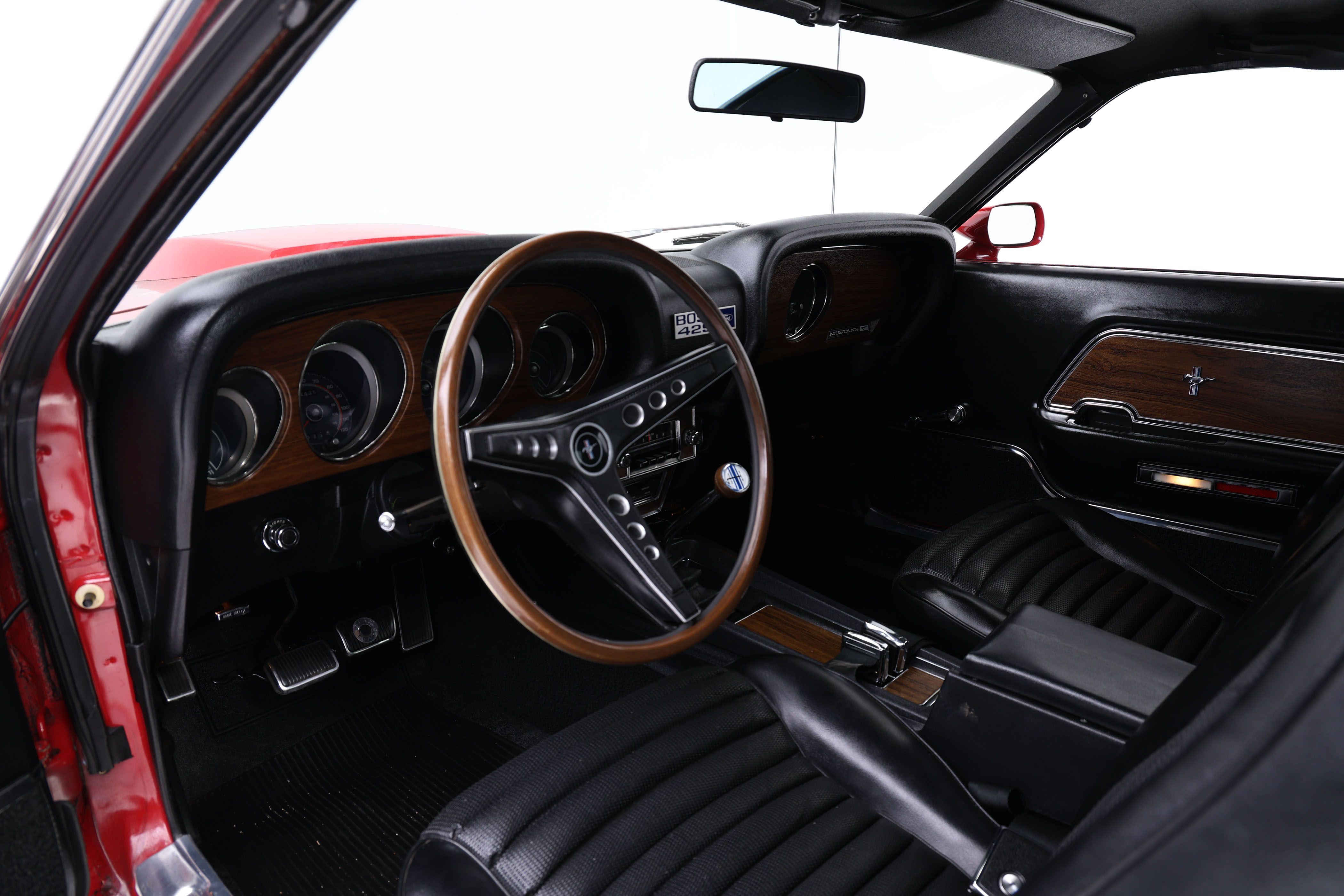 Interior.jpg